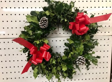 holly wreath 